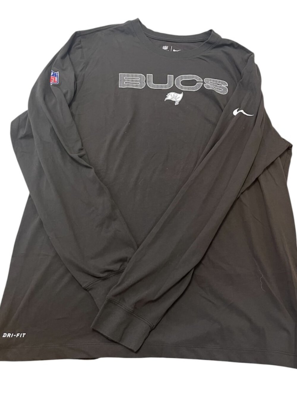 NWOT Nike Tampa Bay Buccaneer's BUCS Gray Long Sleeve Shirt